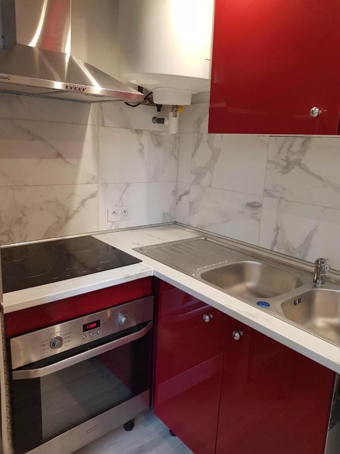 05 - Tres Joli 3 Pieces Neuf 2 Chambres, Logement Tout Equipe Pour 1 A 4 Personnes Maximum, Vue Sur Jardin Avec Parking Privatif, Grand Fourgon Possible, Tout Le Linge De Maison Est Fourni Annesse-et-Beaulieu Exterior foto